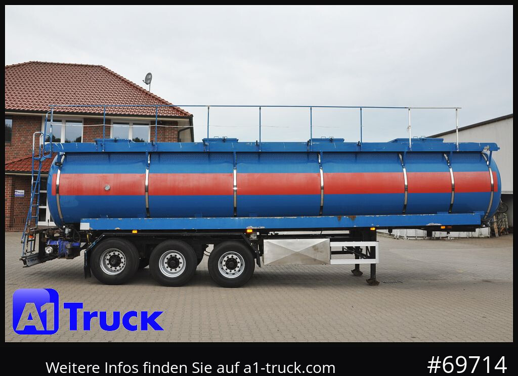 HENDRICKS,GOCH ca 32m³ Vogelsang Pumpe Gülle Sickerwasser - Tsistern poolhaagis: pilt 2 HENDRICKS,GOCH ca 32m³ Vogelsang Pumpe Gülle Sickerwasser - Tsistern poolhaagis: pilt 2