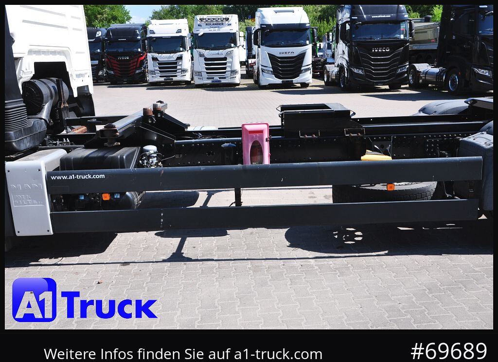 MAN TGA 18,360, BDF, 7,45, 5 Sitzer, 190 tkm - Konteinerveduk/ Tõstukiga veoauto: pilt 2 MAN TGA 18,360, BDF, 7,45, 5 Sitzer, 190 tkm - Konteinerveduk/ Tõstukiga veoauto: pilt 2
