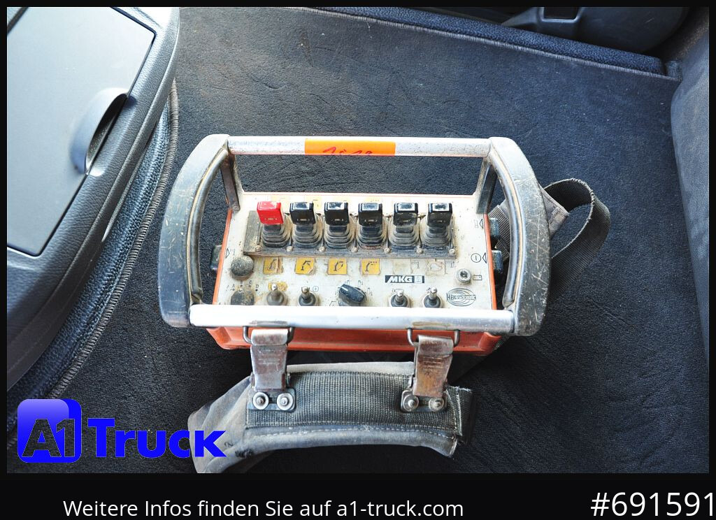 MERCEDES-BENZ Actros 1844 MP3, Kran MKG 291 HP 5+3 Funk, TÜV 06/2026 - Madelveok/ Platvormveok, Kraanaga veoauto: pilt 2 MERCEDES-BENZ Actros 1844 MP3, Kran MKG 291 HP 5+3 Funk, TÜV 06/2026 - Madelveok/ Platvormveok, Kraanaga veoauto: pilt 2