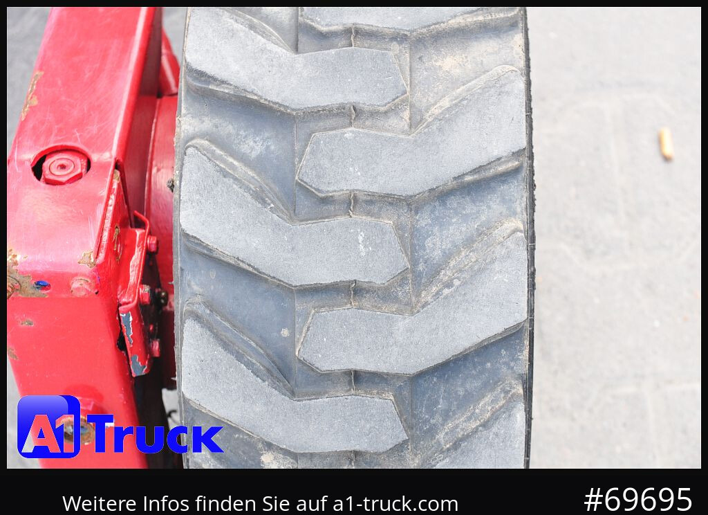 MOFETT Z2-3F-2530, Mitnahmestapler, 2500kg, Kooi Aap - Diiseltõstuk: pilt 4 MOFETT Z2-3F-2530, Mitnahmestapler, 2500kg, Kooi Aap - Diiseltõstuk: pilt 4