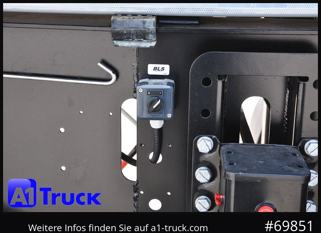 REISCH Mega 28m³ Lift Stahl SAF Hardox - Kallur-poolhaagis: pilt 2 REISCH Mega 28m³ Lift Stahl SAF Hardox - Kallur-poolhaagis: pilt 2