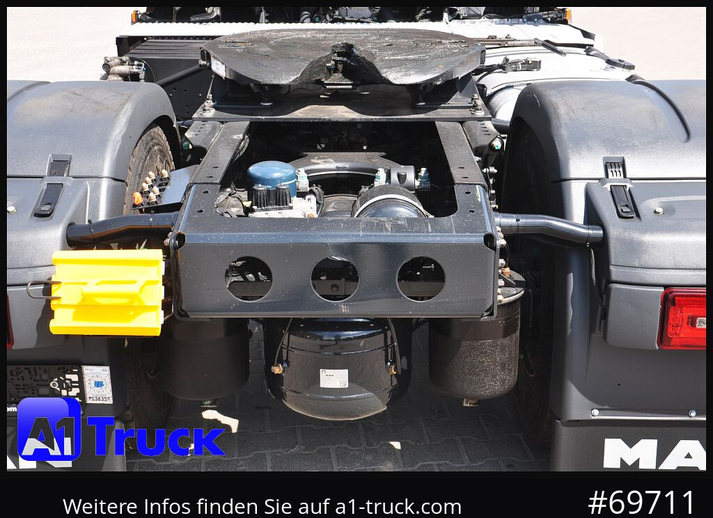 MAN TGX 18,480 BLS Intarder Standklima, Soundsystem - Sadulveok: pilt 3 MAN TGX 18,480 BLS Intarder Standklima, Soundsystem - Sadulveok: pilt 3