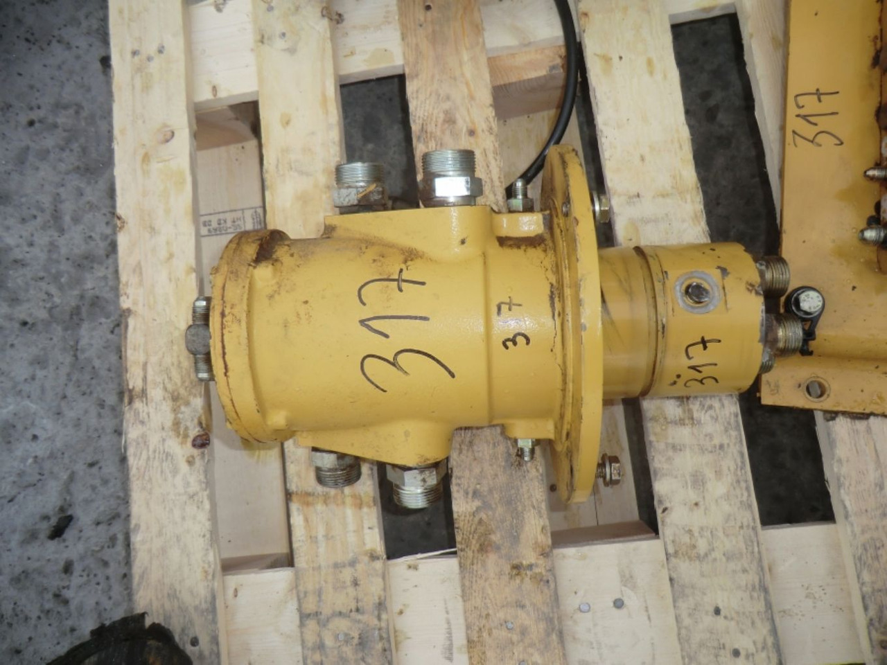 Caterpillar 317B LN Giunto rotante - Jõuülekanne - Ehitusmasinad: pilt 2 Caterpillar 317B LN Giunto rotante - Jõuülekanne - Ehitusmasinad: pilt 2