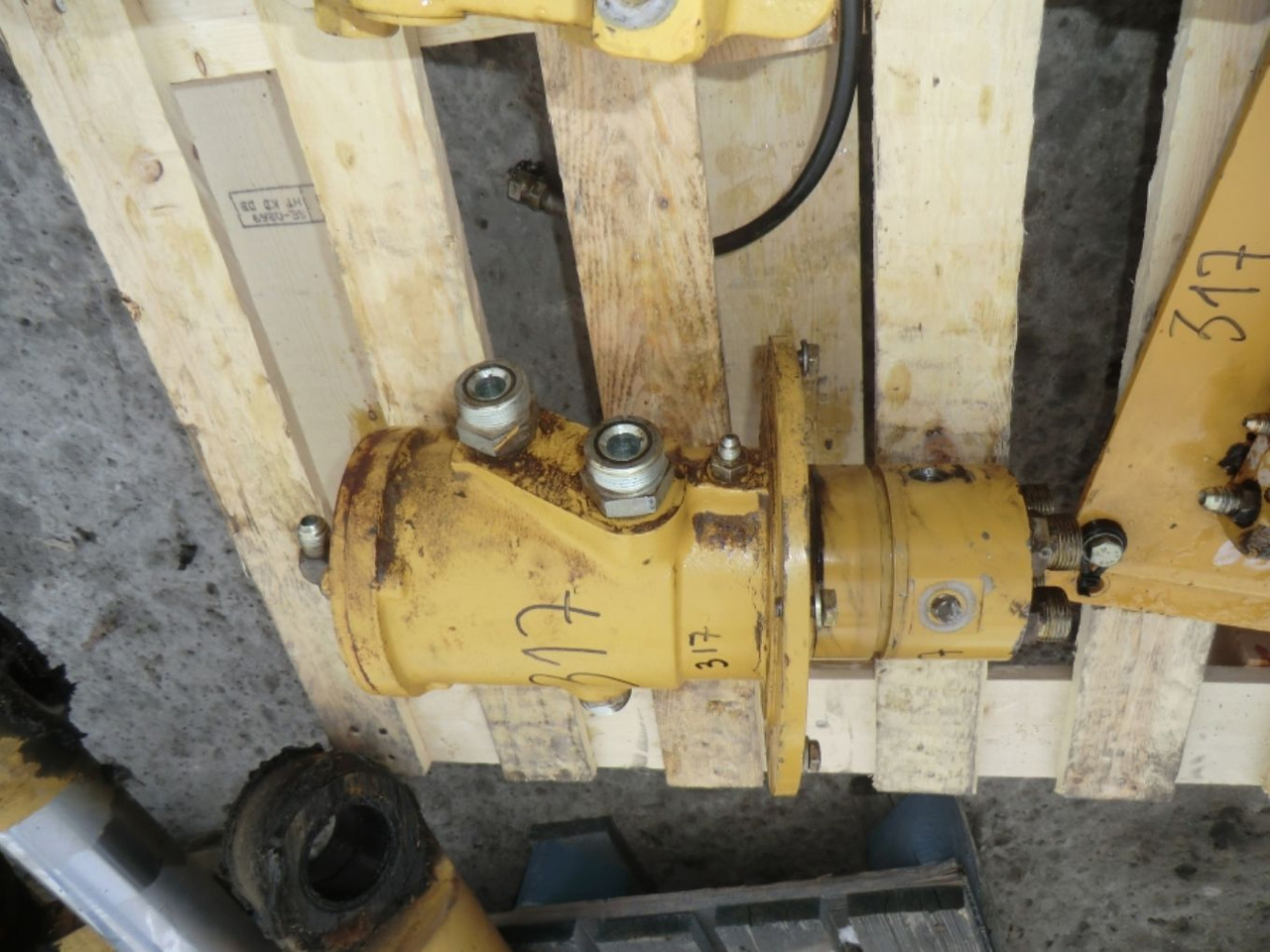 Caterpillar 317B LN Giunto rotante - Jõuülekanne - Ehitusmasinad: pilt 1 Caterpillar 317B LN Giunto rotante - Jõuülekanne - Ehitusmasinad: pilt 1