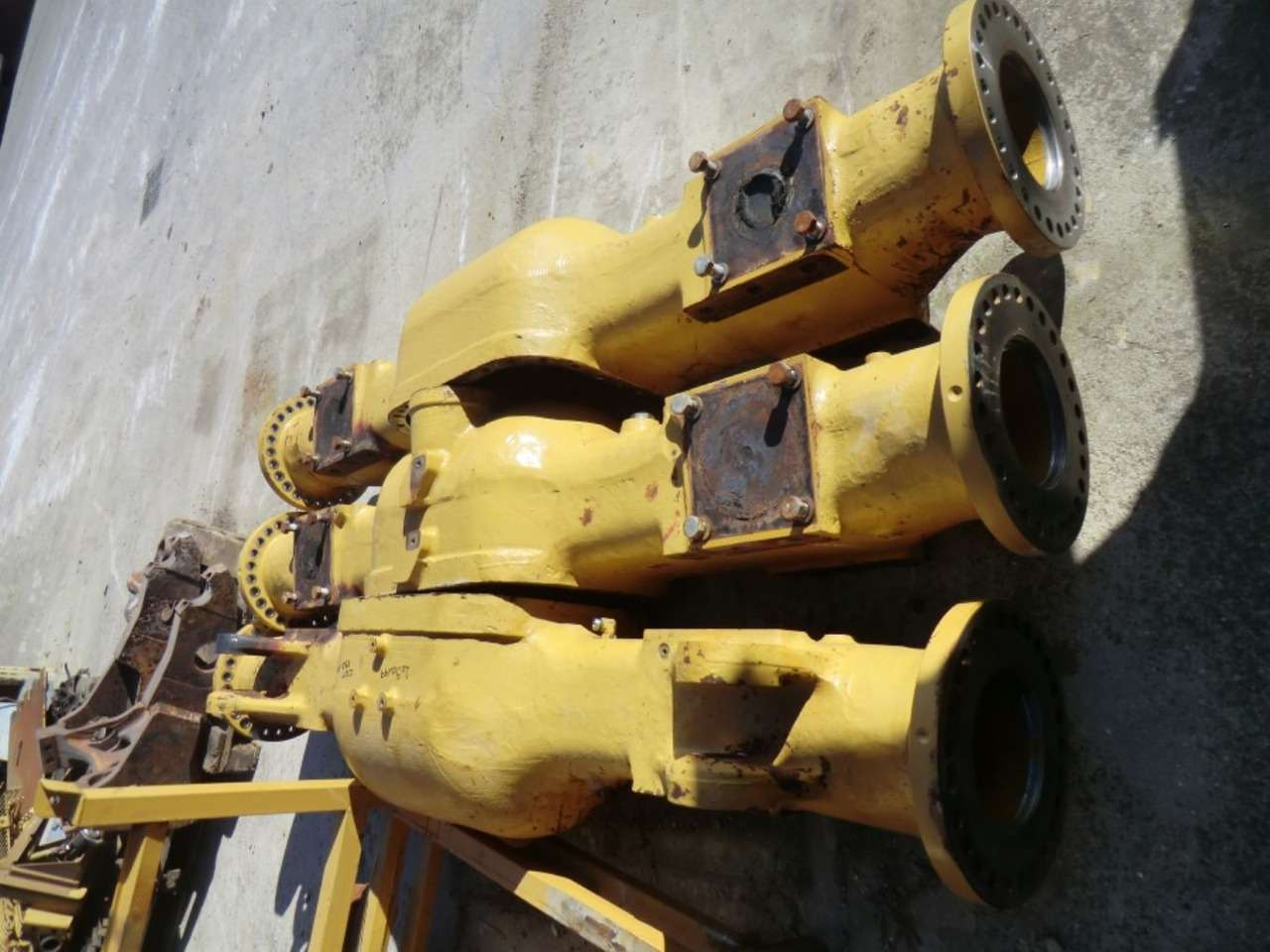 Caterpillar 735 ALLOGGIAMENTO ASSALE POSTERIORE - Tagatelg - Ehitusmasinad: pilt 1 Caterpillar 735 ALLOGGIAMENTO ASSALE POSTERIORE - Tagatelg - Ehitusmasinad: pilt 1