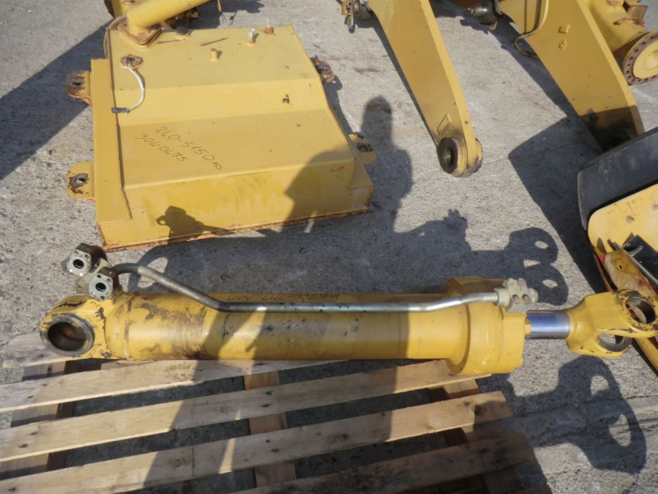 Caterpillar 962H cilindro di sollevamento destro - Hüdrauliline silinder - Ehitusmasinad: pilt 2 Caterpillar 962H cilindro di sollevamento destro - Hüdrauliline silinder - Ehitusmasinad: pilt 2
