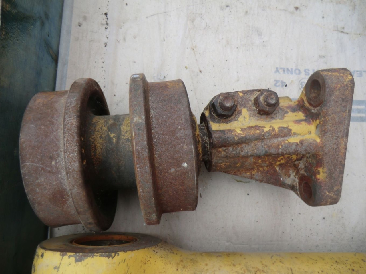 Caterpillar 963D RULLI SUPERIORI HEAVY-DUTY, SYSTEM ONE - Relsi vedaja - Ehitusmasinad: pilt 1 Caterpillar 963D RULLI SUPERIORI HEAVY-DUTY, SYSTEM ONE - Relsi vedaja - Ehitusmasinad: pilt 1