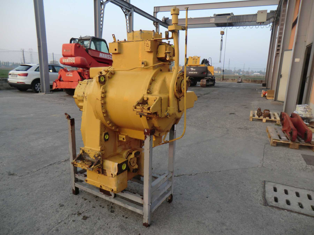 Caterpillar 988B trasmissione matricola 1JE00271. - Käigukast - Ehitusmasinad: pilt 4 Caterpillar 988B trasmissione matricola 1JE00271. - Käigukast - Ehitusmasinad: pilt 4
