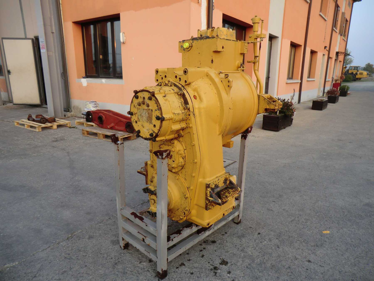 Caterpillar 988B trasmissione matricola 1JE00271. - Käigukast - Ehitusmasinad: pilt 3 Caterpillar 988B trasmissione matricola 1JE00271. - Käigukast - Ehitusmasinad: pilt 3