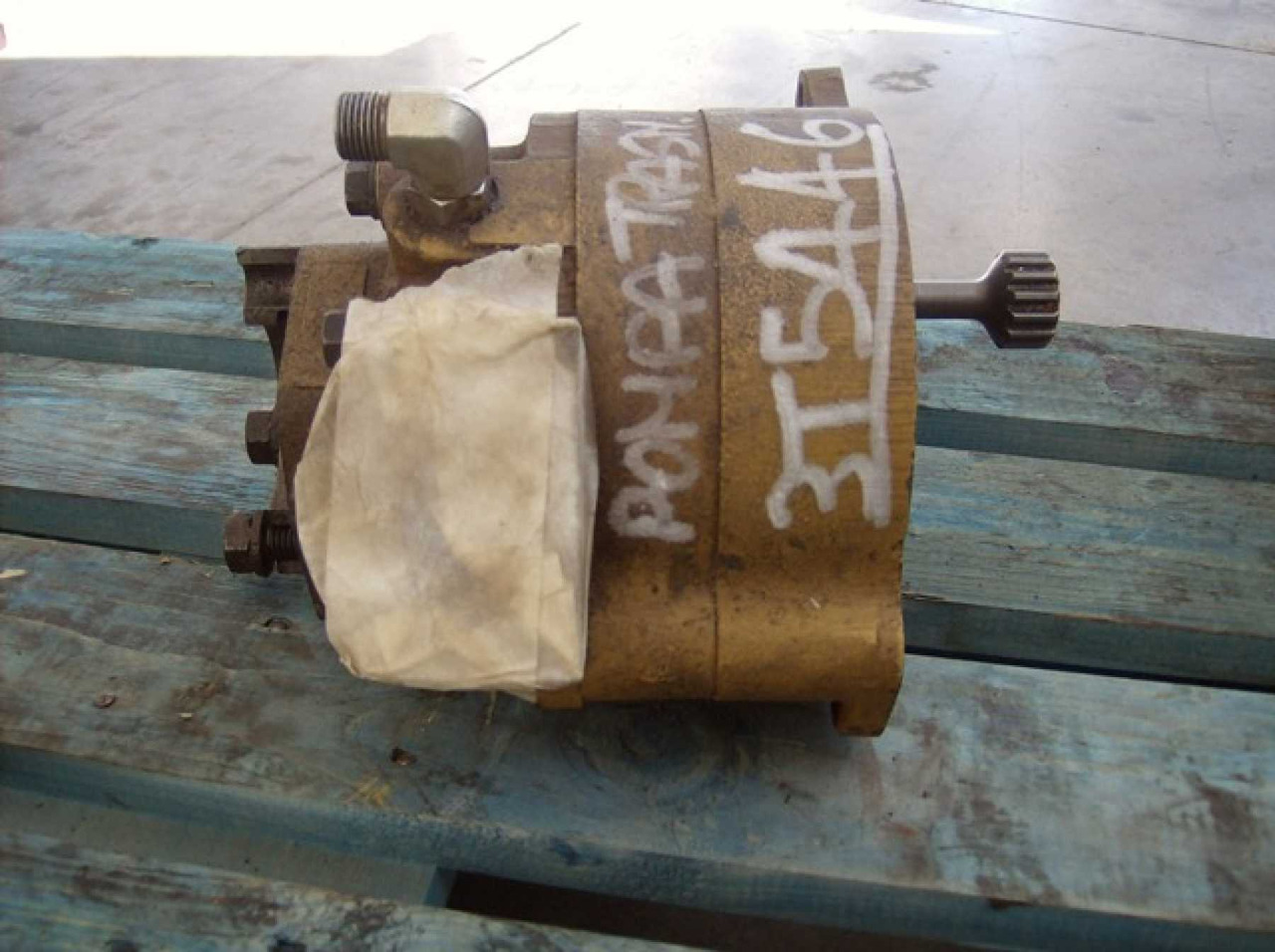 Caterpillar 988F II Pompa trasmissione - Hüdrauliline pump - Ehitusmasinad: pilt 4 Caterpillar 988F II Pompa trasmissione - Hüdrauliline pump - Ehitusmasinad: pilt 4
