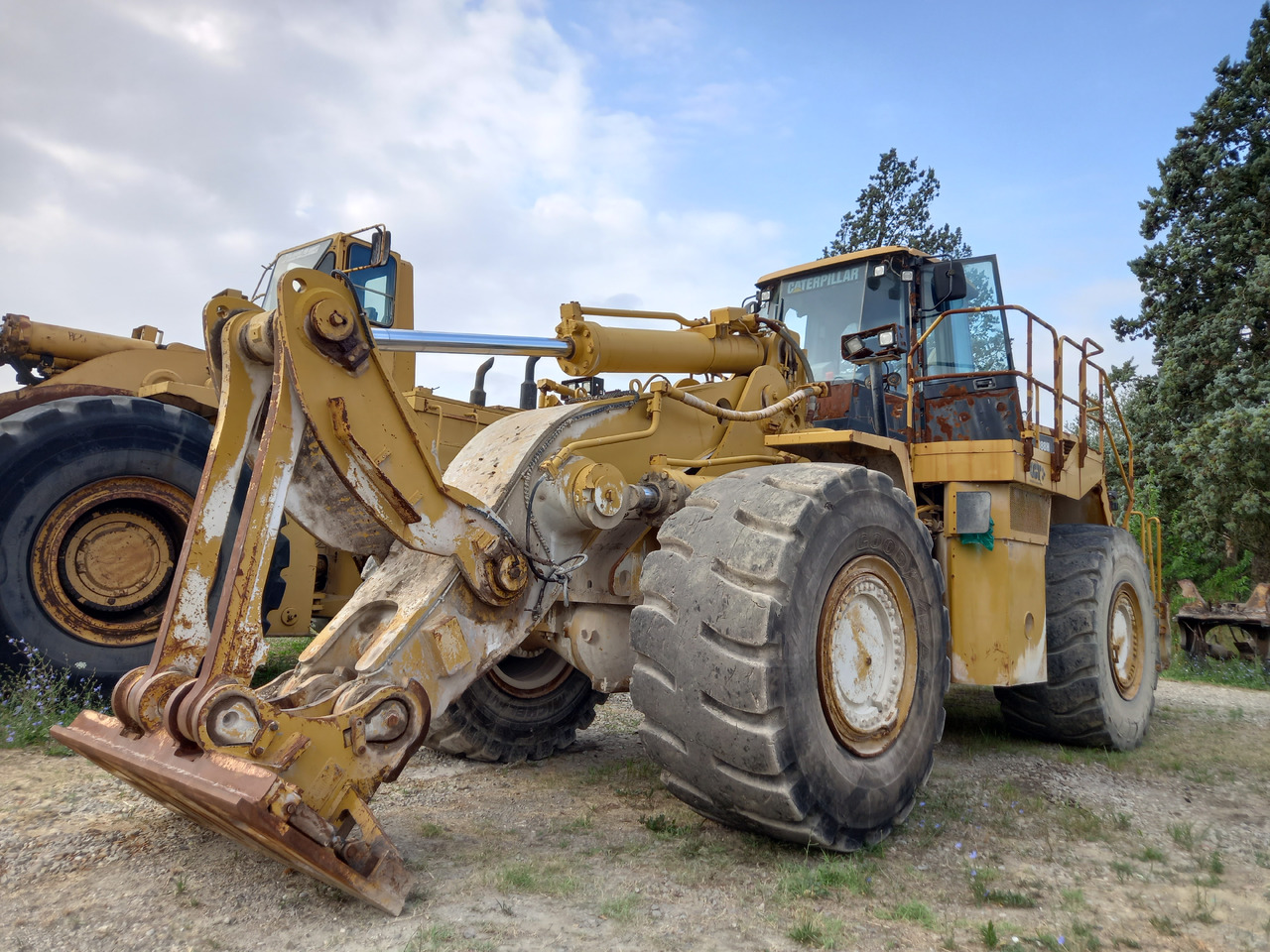 Caterpillar 988H Pala gommata 988H in buone condizione. - Rataslaadur: pilt 3 Caterpillar 988H Pala gommata 988H in buone condizione. - Rataslaadur: pilt 3
