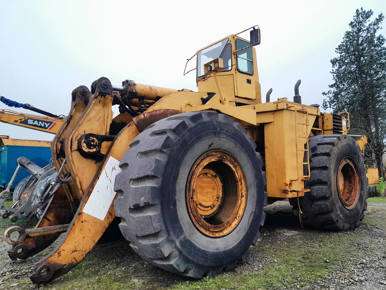 Caterpillar 992C Pala Gommata completa di cabina e benna. - Rataslaadur: pilt 3 Caterpillar 992C Pala Gommata completa di cabina e benna. - Rataslaadur: pilt 3