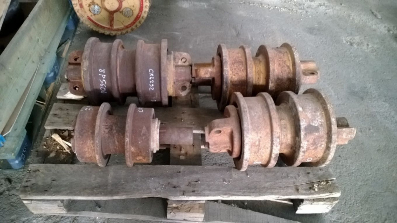 Caterpillar D9G D9H rullo superiore. - Relsi vedaja - Ehitusmasinad: pilt 1 Caterpillar D9G D9H rullo superiore. - Relsi vedaja - Ehitusmasinad: pilt 1