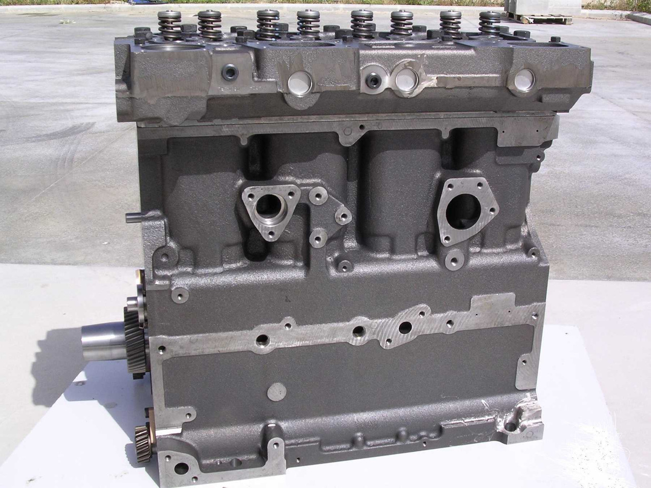 Caterpillar LONG BLOCK 3304 DI - Mootor - Ehitusmasinad: pilt 1 Caterpillar LONG BLOCK 3304 DI - Mootor - Ehitusmasinad: pilt 1