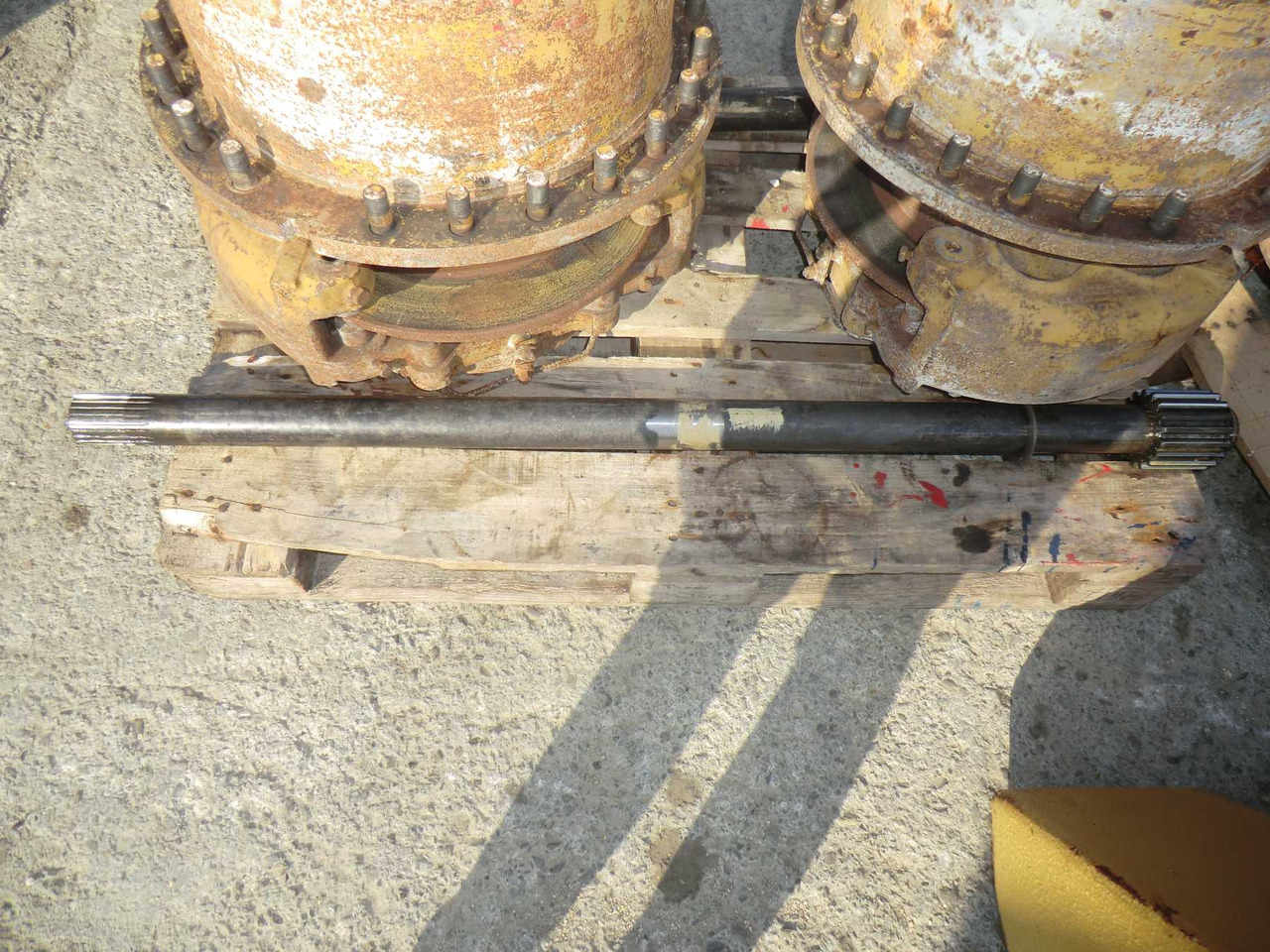 FIAT ALLIS FR20 Semiasse. - Jõuülekanne - Ehitusmasinad: pilt 1 FIAT ALLIS FR20 Semiasse. - Jõuülekanne - Ehitusmasinad: pilt 1