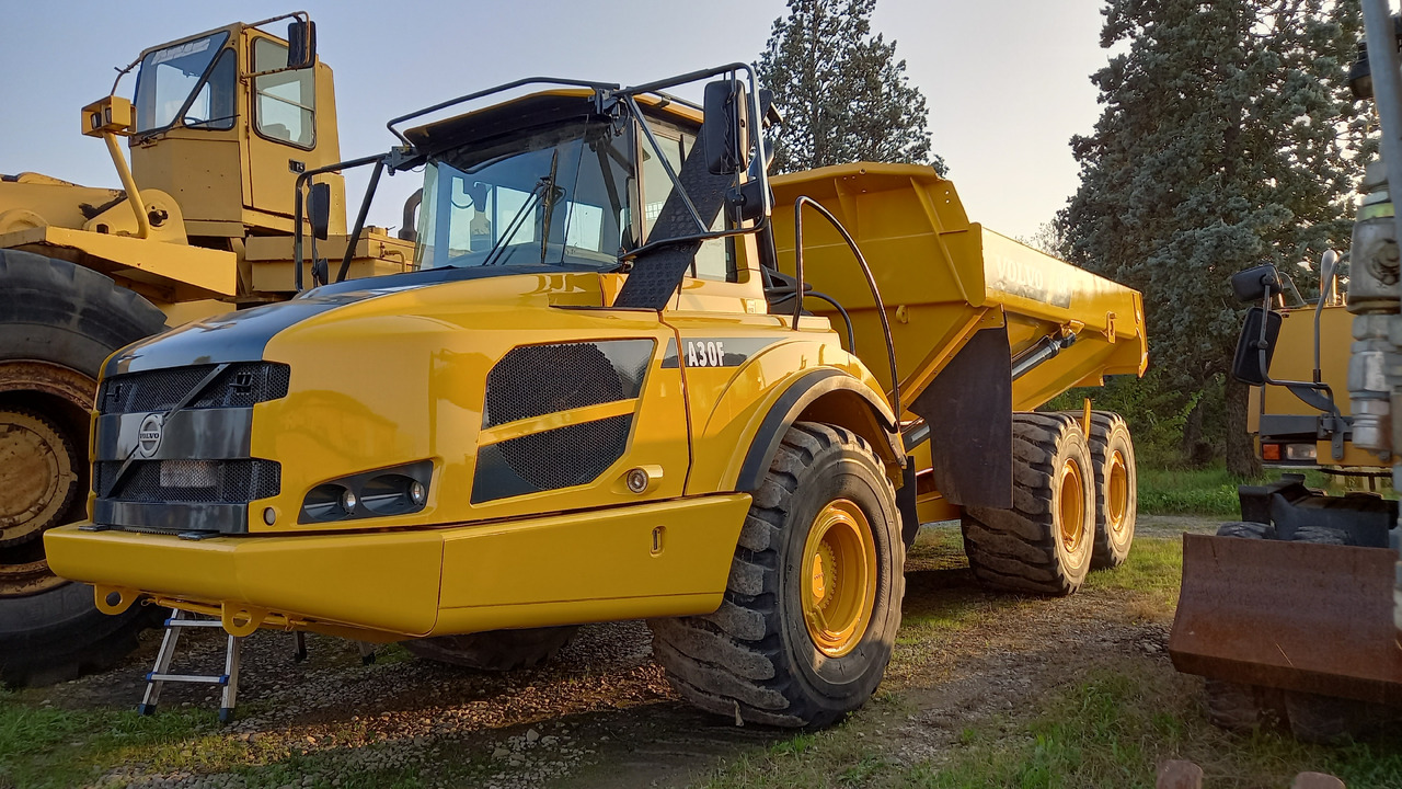 VOLVO A30F - Liigendkallur: pilt 1 VOLVO A30F - Liigendkallur: pilt 1