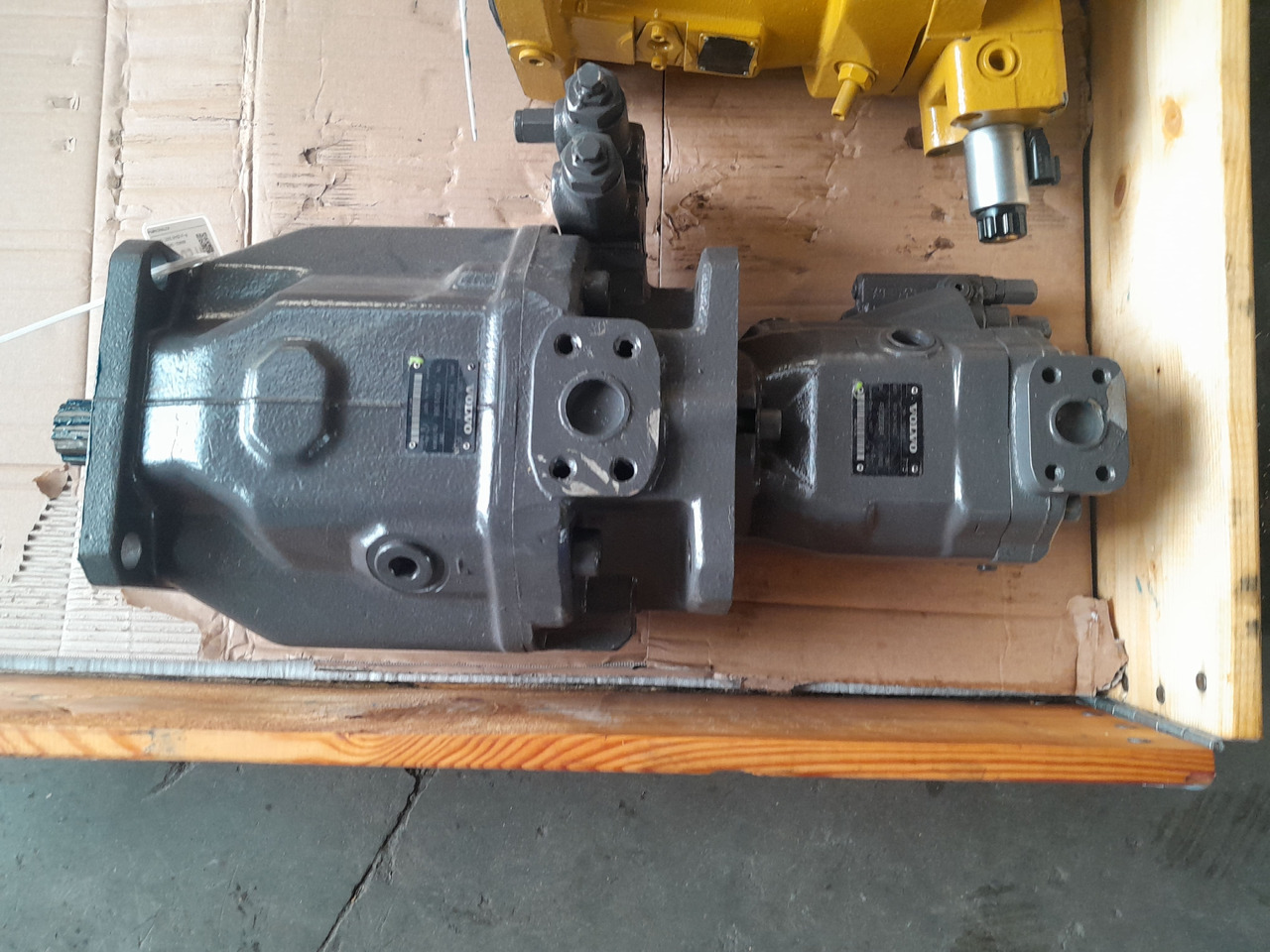 VOLVO L330E POMPE IDRAULICHE REVISIONATE - Hüdrauliline pump - Ehitusmasinad: pilt 2 VOLVO L330E POMPE IDRAULICHE REVISIONATE - Hüdrauliline pump - Ehitusmasinad: pilt 2