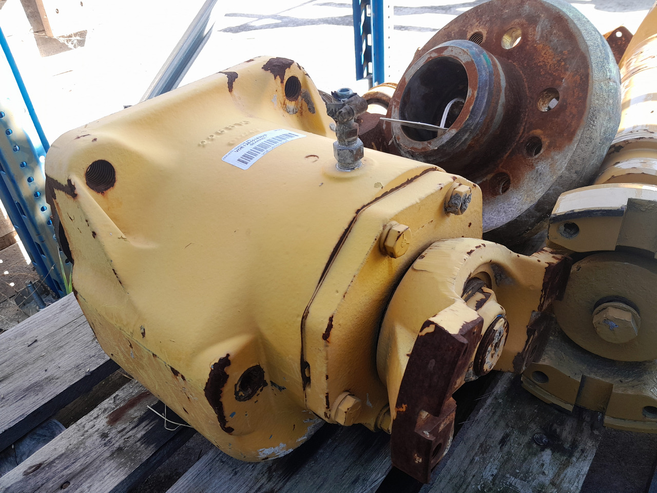 VOLVO L330E SUPPORT BEARING PROPELLER SHAFT - Jõuülekanne - Ehitusmasinad: pilt 1 VOLVO L330E SUPPORT BEARING PROPELLER SHAFT - Jõuülekanne - Ehitusmasinad: pilt 1