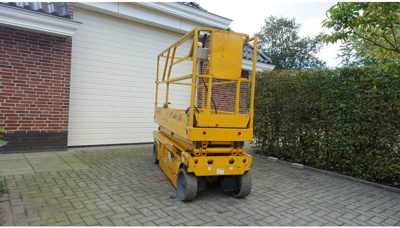 Haulotte Compact 8CU - Käärlift: pilt 5 Haulotte Compact 8CU - Käärlift: pilt 5