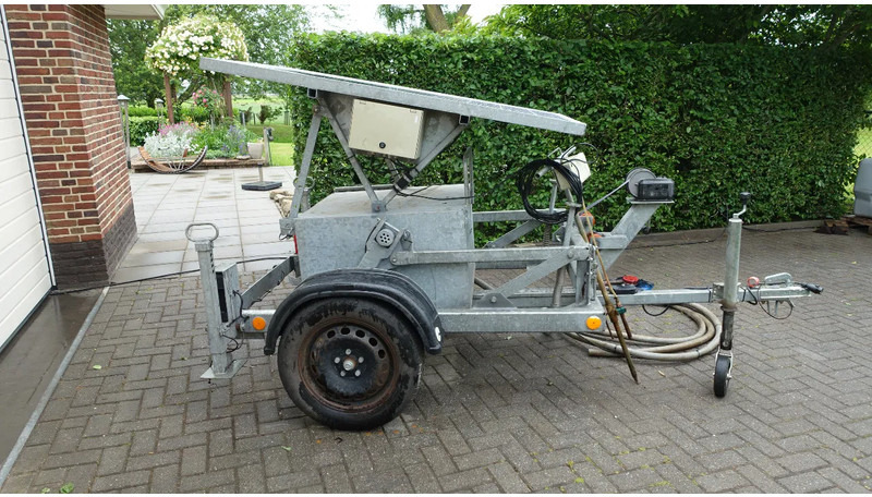 Plasdraspomp op aanhangwagen afzetbaar - Traktorilt tõusev pritsija: pilt 3 Plasdraspomp op aanhangwagen afzetbaar - Traktorilt tõusev pritsija: pilt 3