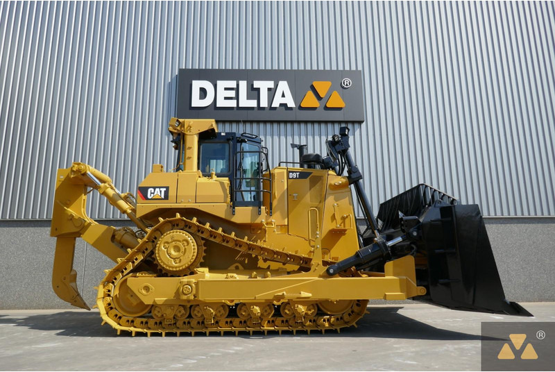 Caterpillar D9T - Buldooser: pilt 2 Caterpillar D9T - Buldooser: pilt 2
