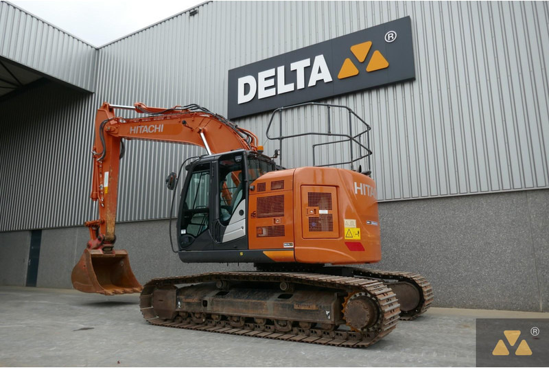 Hitachi ZX225USLC-6 - Lintekskavaator: pilt 4 Hitachi ZX225USLC-6 - Lintekskavaator: pilt 4
