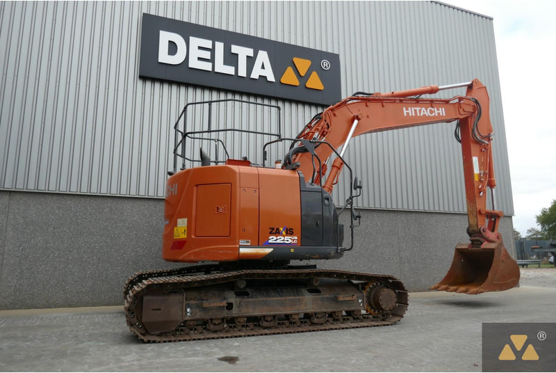 Hitachi ZX225USLC-6 - Lintekskavaator: pilt 5 Hitachi ZX225USLC-6 - Lintekskavaator: pilt 5