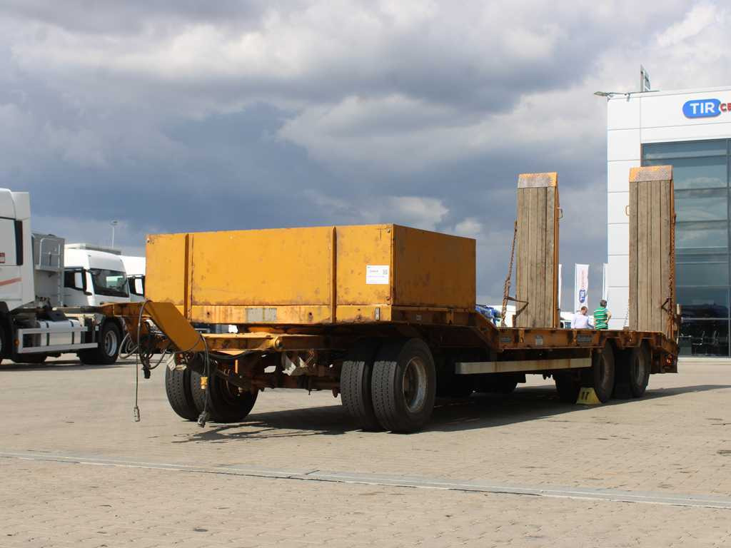 Goldhofer TU 3-24/80, DRIVEWAYS - Madal platvorm järelhaagis: pilt 1 Goldhofer TU 3-24/80, DRIVEWAYS - Madal platvorm järelhaagis: pilt 1