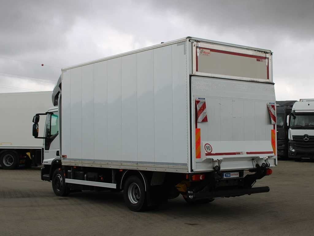 Iveco EUROCARGO 120-220L, EURO 6, TAIL LIFT, PNEU 80% - Kasti veoauto: pilt 4 Iveco EUROCARGO 120-220L, EURO 6, TAIL LIFT, PNEU 80% - Kasti veoauto: pilt 4