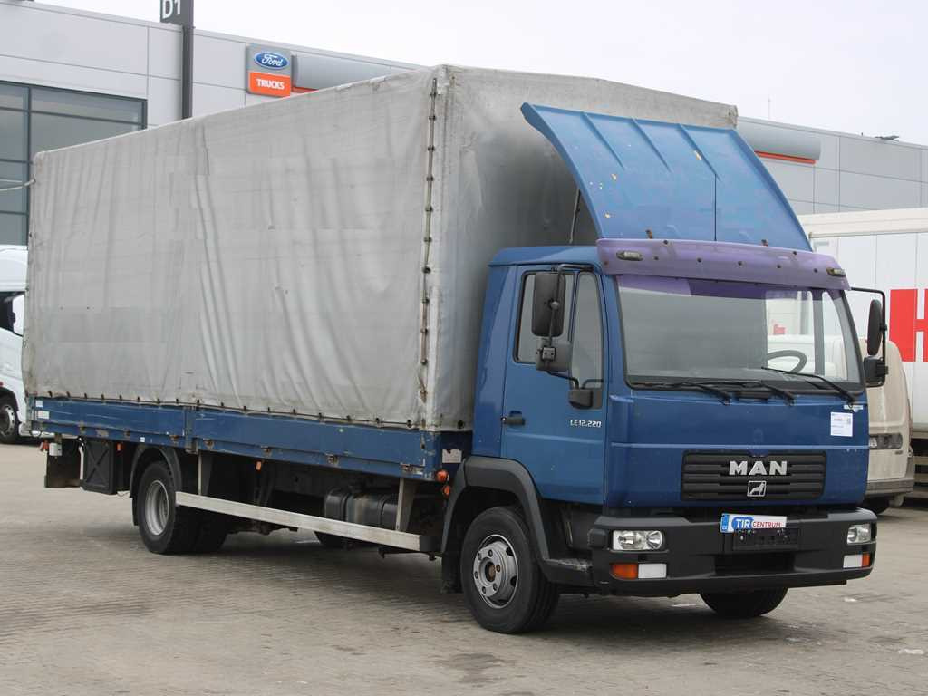 MAN LE 12.220, EURO 3, HYDRAULIC FRONT, TIRES 80% - Tent veoauto: pilt 3 MAN LE 12.220, EURO 3, HYDRAULIC FRONT, TIRES 80% - Tent veoauto: pilt 3