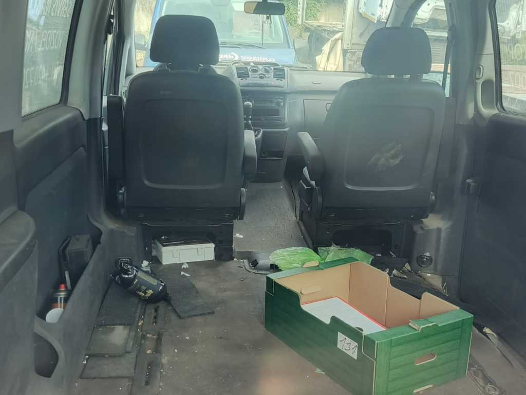 Mercedes-Benz VITO 113 CDI, without keys - Väike kaubik: pilt 2 Mercedes-Benz VITO 113 CDI, without keys - Väike kaubik: pilt 2