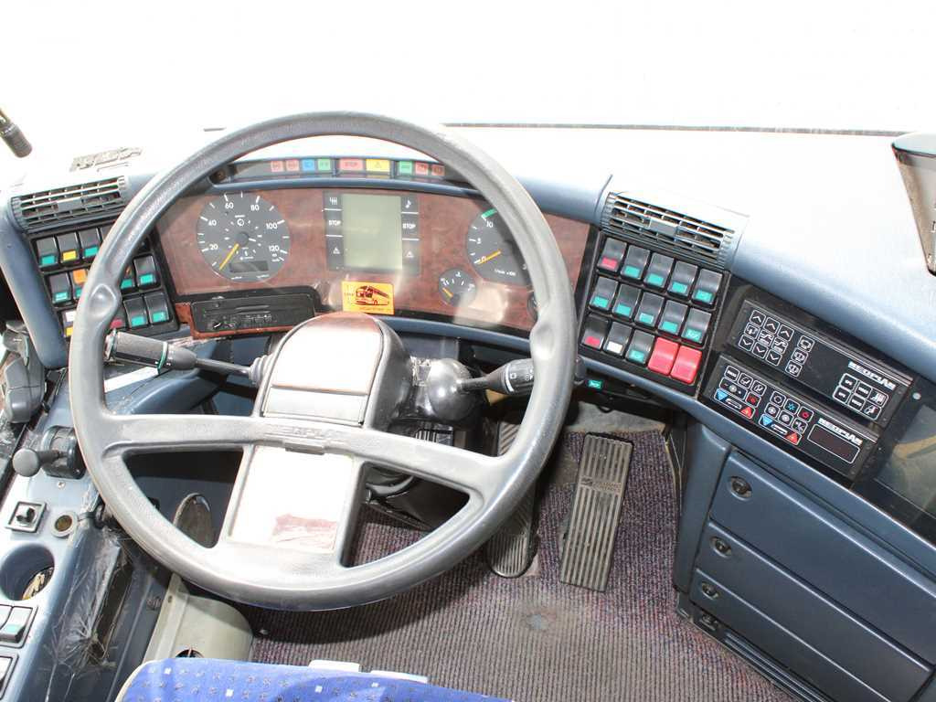 Neoplan N516, 6X2, RETARDER, KITCHEN - Kaugsõidu buss: pilt 5 Neoplan N516, 6X2, RETARDER, KITCHEN - Kaugsõidu buss: pilt 5