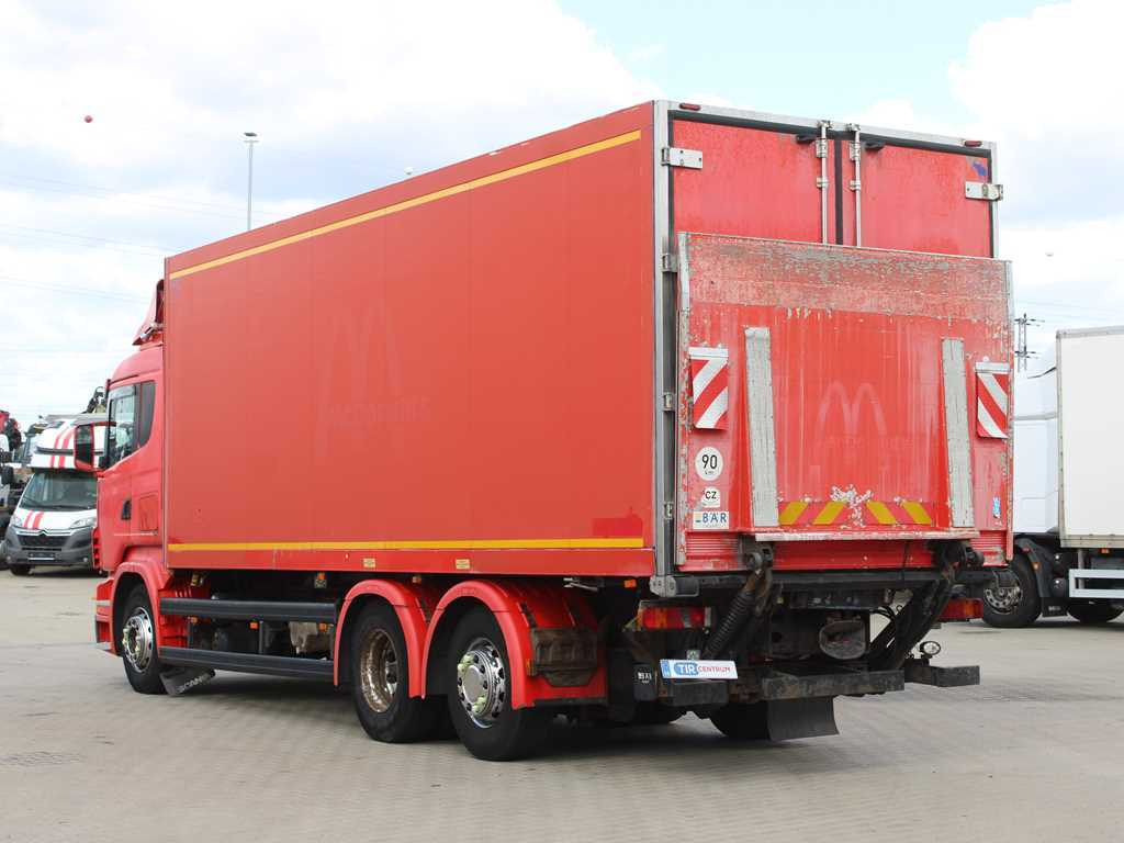 Scania R 380, HYDRAULIC FRONT, DOUBLE CHAMBER, CARRIER SUPRA 850 mt - Külmutiga veoauto: pilt 5 Scania R 380, HYDRAULIC FRONT, DOUBLE CHAMBER, CARRIER SUPRA 850 mt - Külmutiga veoauto: pilt 5