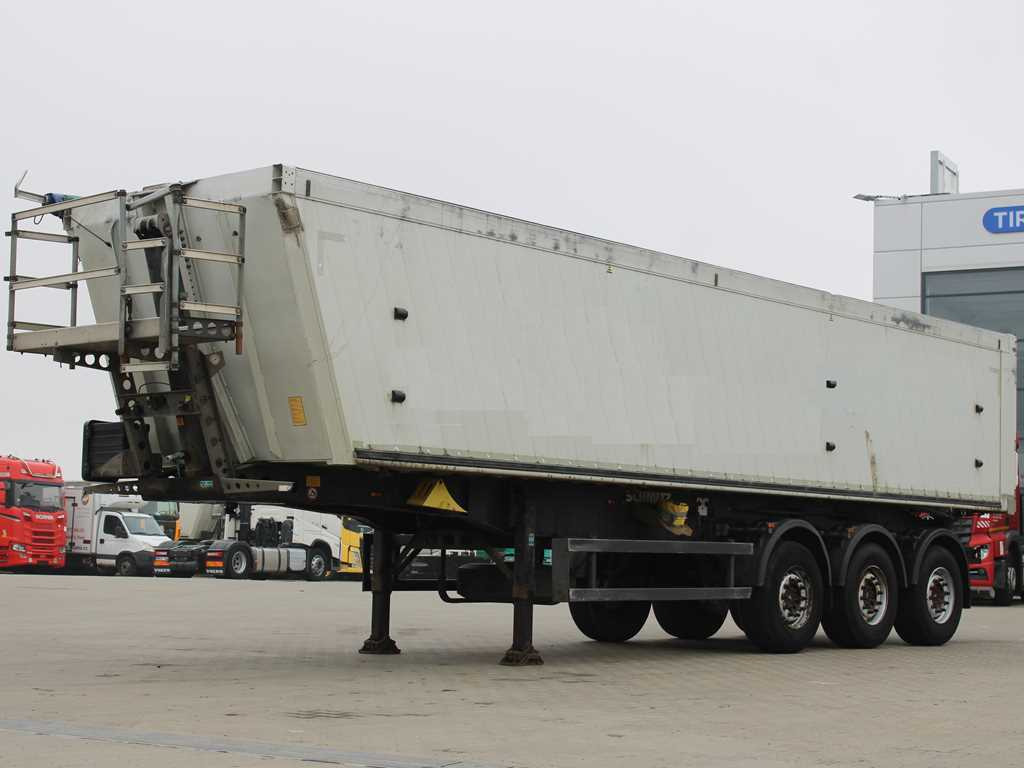 Schmitz SKI 24 SL 10.5, AXLES 9t, 49m³, LIFTING AXLE, ALUMINUM BODY - Kallur-poolhaagis: pilt 1 Schmitz SKI 24 SL 10.5, AXLES 9t, 49m³, LIFTING AXLE, ALUMINUM BODY - Kallur-poolhaagis: pilt 1