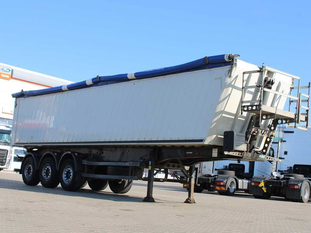 Schmitz SKI 24 SL 10.5, AXLES 9t, 49m³, LIFTING AXLE, ALUMINUM BODY - Kallur-poolhaagis: pilt 2 Schmitz SKI 24 SL 10.5, AXLES 9t, 49m³, LIFTING AXLE, ALUMINUM BODY - Kallur-poolhaagis: pilt 2