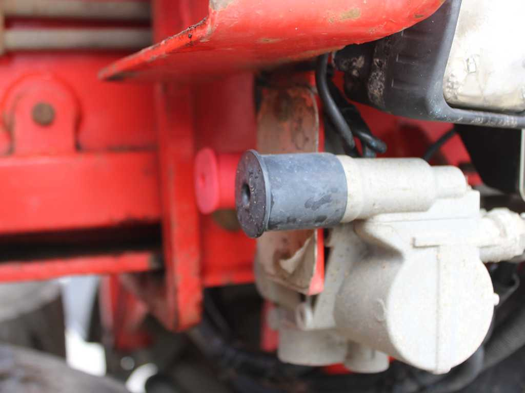 Umikov NPK 39, 2X LIFTING AXLE, SAF - Metsaveo poolhaagis: pilt 4 Umikov NPK 39, 2X LIFTING AXLE, SAF - Metsaveo poolhaagis: pilt 4