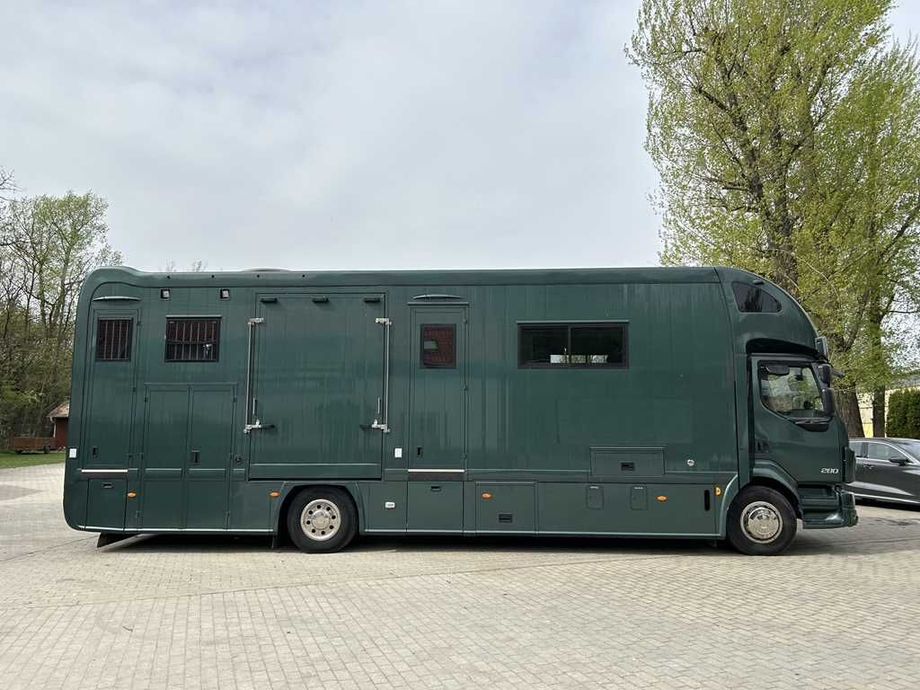 Volvo STX FL, 6 PEOPLE, 5 HORSES, CAMERA, 2X TAIL LIFT - Hobuseauto: pilt 3 Volvo STX FL, 6 PEOPLE, 5 HORSES, CAMERA, 2X TAIL LIFT - Hobuseauto: pilt 3