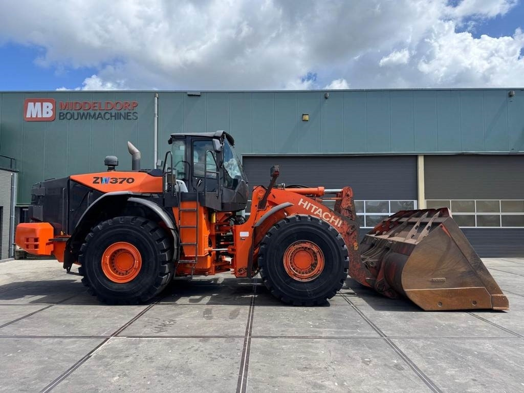Hitachi ZW370-5B - Rataslaadur: pilt 5 Hitachi ZW370-5B - Rataslaadur: pilt 5
