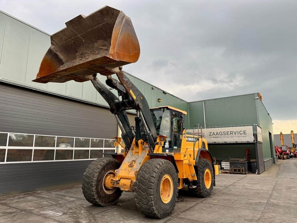 Rataslaadur Hyundai HL960A: pilt 8
