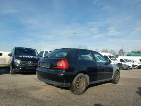 Audi A3 Limousine 1,9 TDI Ersatzteilträger - Sedaan: pilt 5 Audi A3 Limousine 1,9 TDI Ersatzteilträger - Sedaan: pilt 5