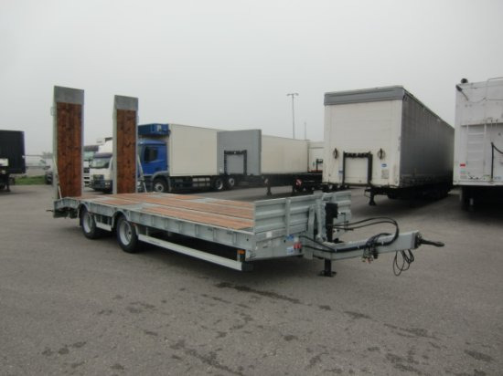 HUMBAUR HBTZ 217224 BS schräg Tandem-Tieflader Verzinkt, SAF-Achsen, - Madal platvorm järelhaagis: pilt 3 HUMBAUR HBTZ 217224 BS schräg Tandem-Tieflader Verzinkt, SAF-Achsen, - Madal platvorm järelhaagis: pilt 3