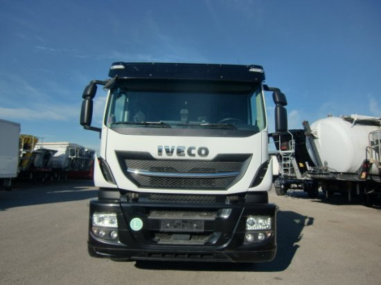 Iveco Stralis AD 260 SYS Milchtankwagen, Tankaufbau, ,Lenkachse + Liftachse, Retarder, 3 Kammern zu 5300l - Tsisternauto: pilt 2 Iveco Stralis AD 260 SYS Milchtankwagen, Tankaufbau, ,Lenkachse + Liftachse, Retarder, 3 Kammern zu 5300l - Tsisternauto: pilt 2