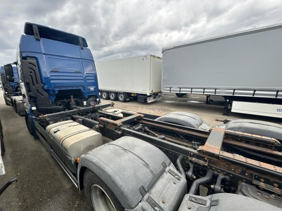 MAN TGX 26.440 XLX 6x2 Liftachse, Euro 6, Motorschaden - Konteinerveduk/ Tõstukiga veoauto: pilt 4 MAN TGX 26.440 XLX 6x2 Liftachse, Euro 6, Motorschaden - Konteinerveduk/ Tõstukiga veoauto: pilt 4