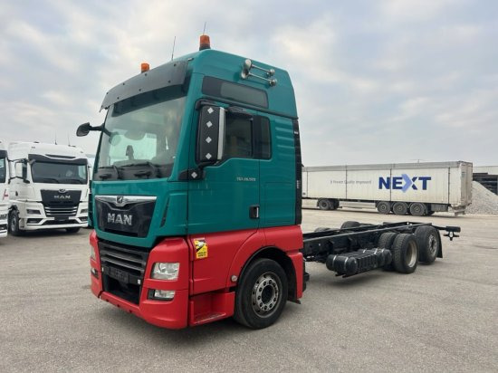 MAN TGX 26.500 XXL, 6x2, Jumbo, Liftachse, Intarder, Euro6, Full-Air - Kabiinišassiiga veoauto: pilt 1 MAN TGX 26.500 XXL, 6x2, Jumbo, Liftachse, Intarder, Euro6, Full-Air - Kabiinišassiiga veoauto: pilt 1