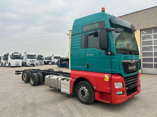 MAN TGX 26.500 XXL, 6x2, Jumbo, Liftachse, Intarder, Euro6, Full-Air - Kabiinišassiiga veoauto: pilt 3 MAN TGX 26.500 XXL, 6x2, Jumbo, Liftachse, Intarder, Euro6, Full-Air - Kabiinišassiiga veoauto: pilt 3