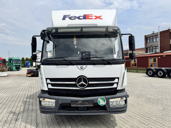 Mercedes-Benz Atego 1224 Koffer mit Hebebühne - Kasti veoauto: pilt 2 Mercedes-Benz Atego 1224 Koffer mit Hebebühne - Kasti veoauto: pilt 2