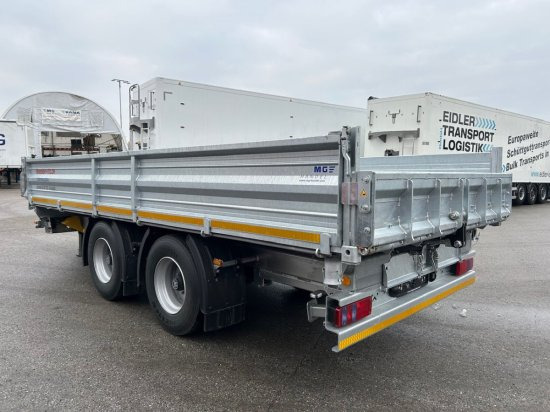 Möslein Tandemkipper-Tieflader, 3 Seitenkipper mit Einschubrampen - Madal platvorm järelhaagis: pilt 5 Möslein Tandemkipper-Tieflader, 3 Seitenkipper mit Einschubrampen - Madal platvorm järelhaagis: pilt 5