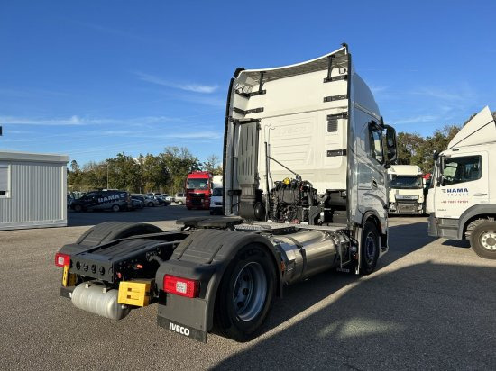 Iveco Stralis 460 Gas, 2 LNG-Tanks, Retarder, Leder - Sadulveok: pilt 3 Iveco Stralis 460 Gas, 2 LNG-Tanks, Retarder, Leder - Sadulveok: pilt 3