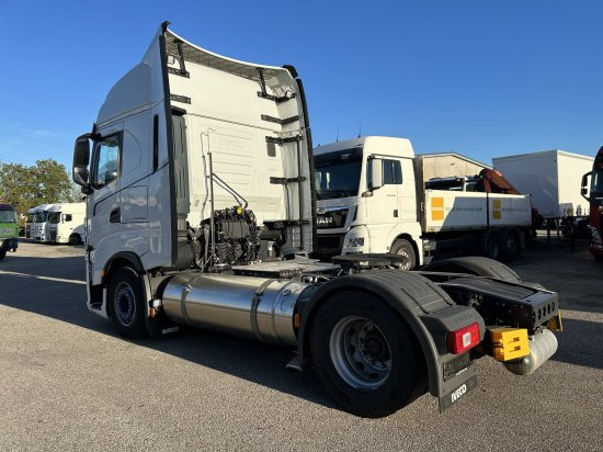 Iveco Stralis 460 Gas, 2 LNG-Tanks, Retarder, Leder - Sadulveok: pilt 4 Iveco Stralis 460 Gas, 2 LNG-Tanks, Retarder, Leder - Sadulveok: pilt 4