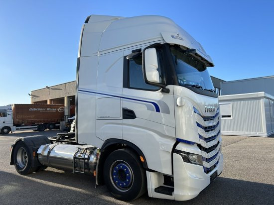 Iveco Stralis 460 Gas, 2 LNG-Tanks, Retarder, Leder - Sadulveok: pilt 2 Iveco Stralis 460 Gas, 2 LNG-Tanks, Retarder, Leder - Sadulveok: pilt 2
